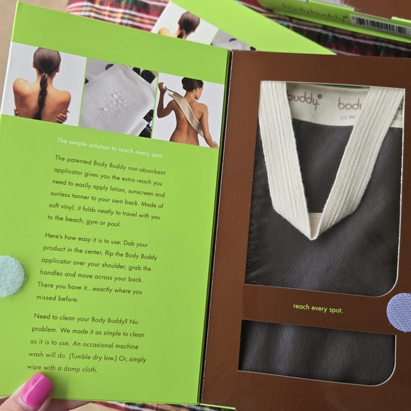 Body Buddy Lotion Applicator - Picture 7 of 7